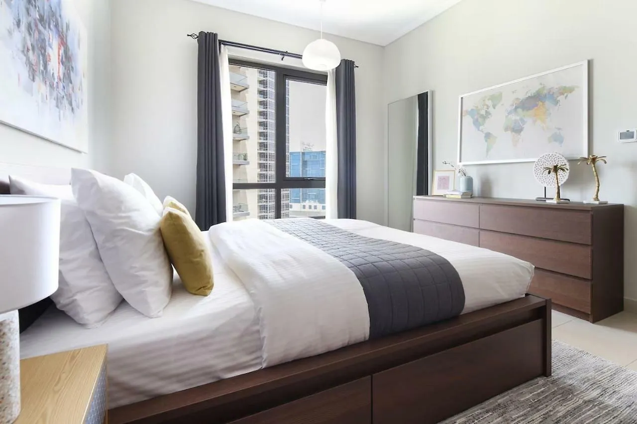 Frank Porter - South Ridge 3 Apartment Dubai